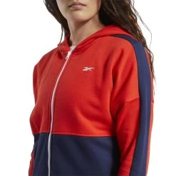 Sweat à Capuche Femme Reebok Training -Under Armour Boutique ft0901 app on model detail 1 white