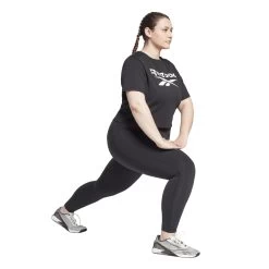 T-shirt Femme Reebok Identity Bl 16 T-shirt Femme Reebok Identity Bl -Under Armour Boutique h62527 app on model side white